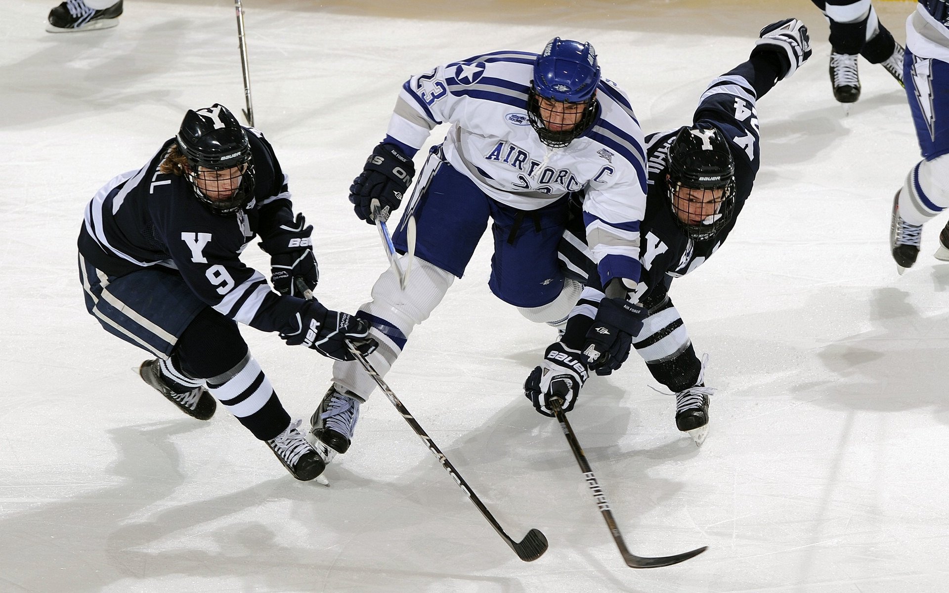 2024北京国际马拉松赛圆满落幕，埃塞俄比亚选手破赛会纪录夺冠