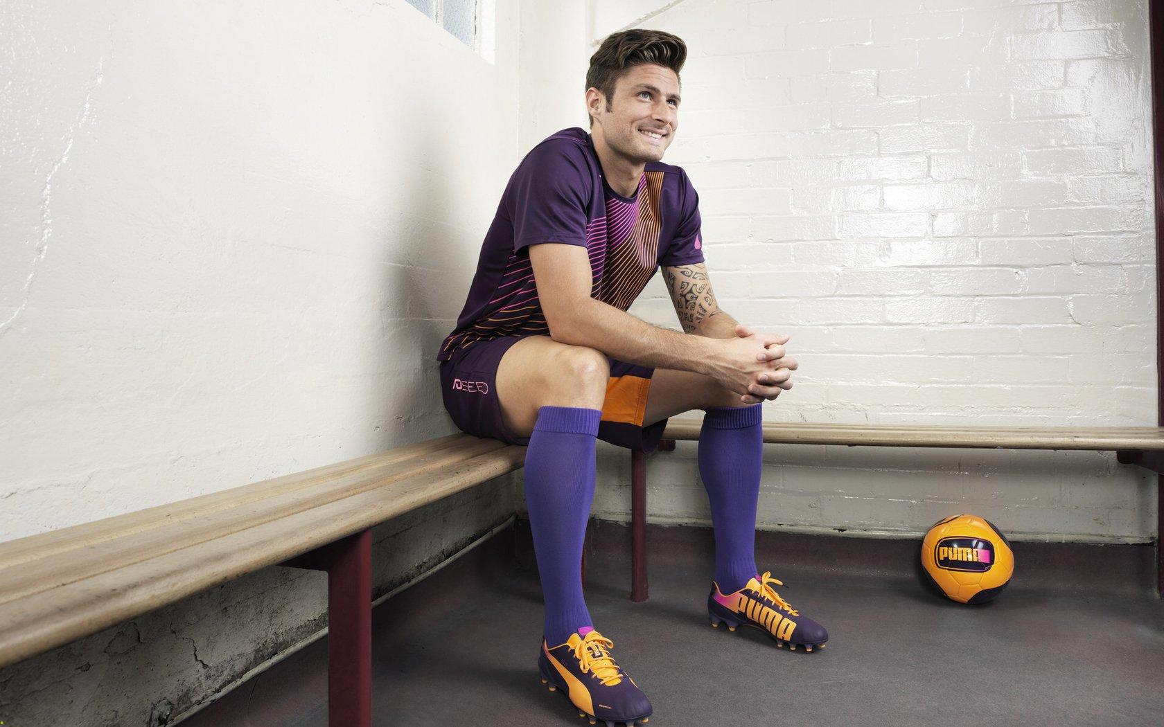 田径世锦赛震撼之夜，三项世界纪录被打破，传奇之夜载入史册